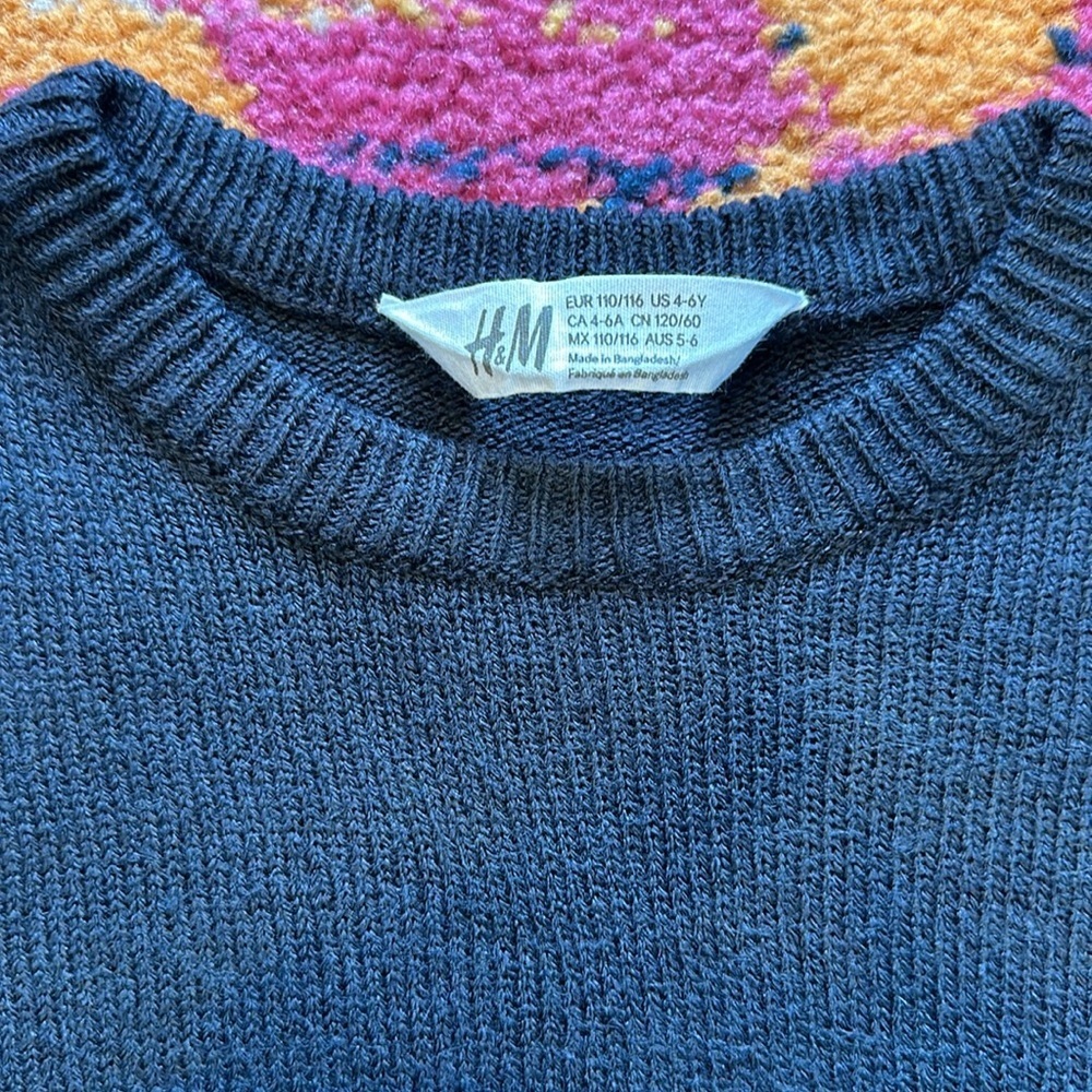 H&M Sweater - Picture 2 of 5